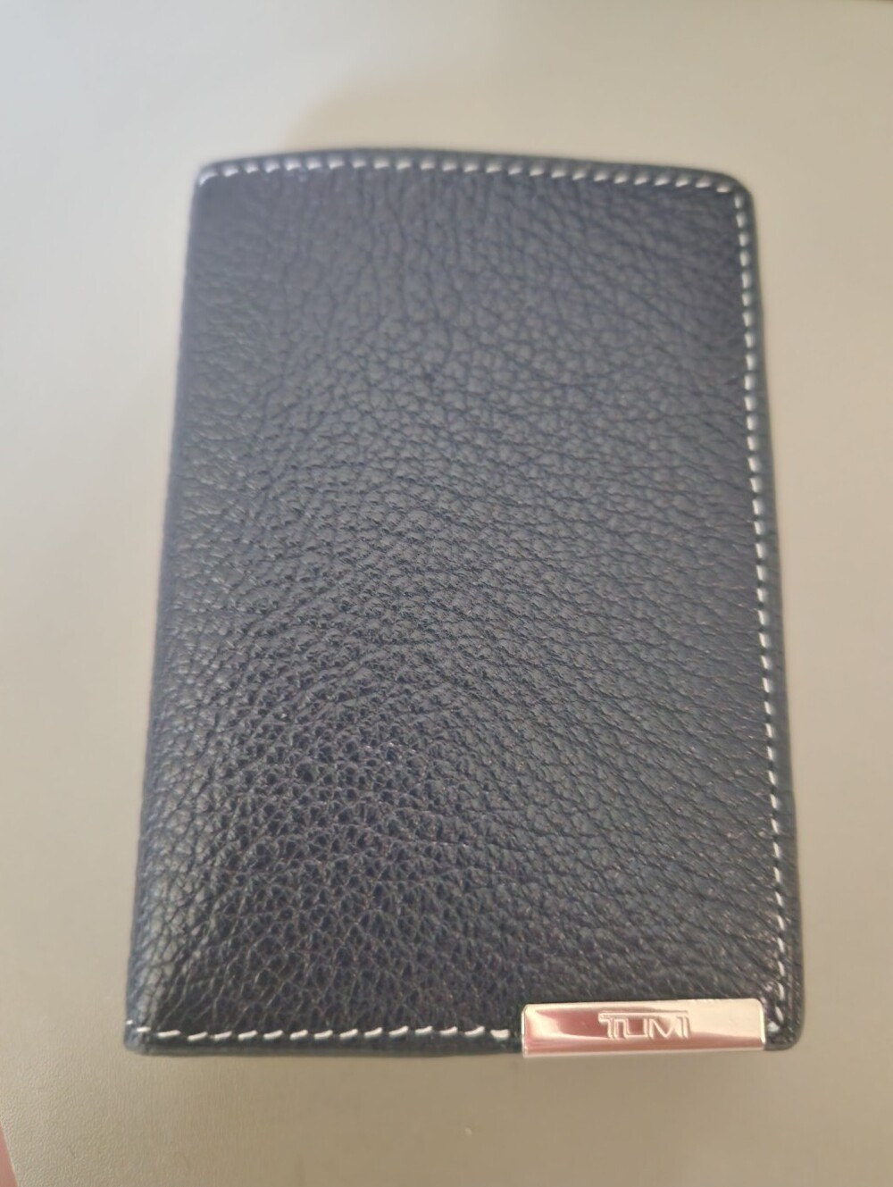 Tumi Navy Pebbled Leather Card & Key Holder with Silver Tone Logo
